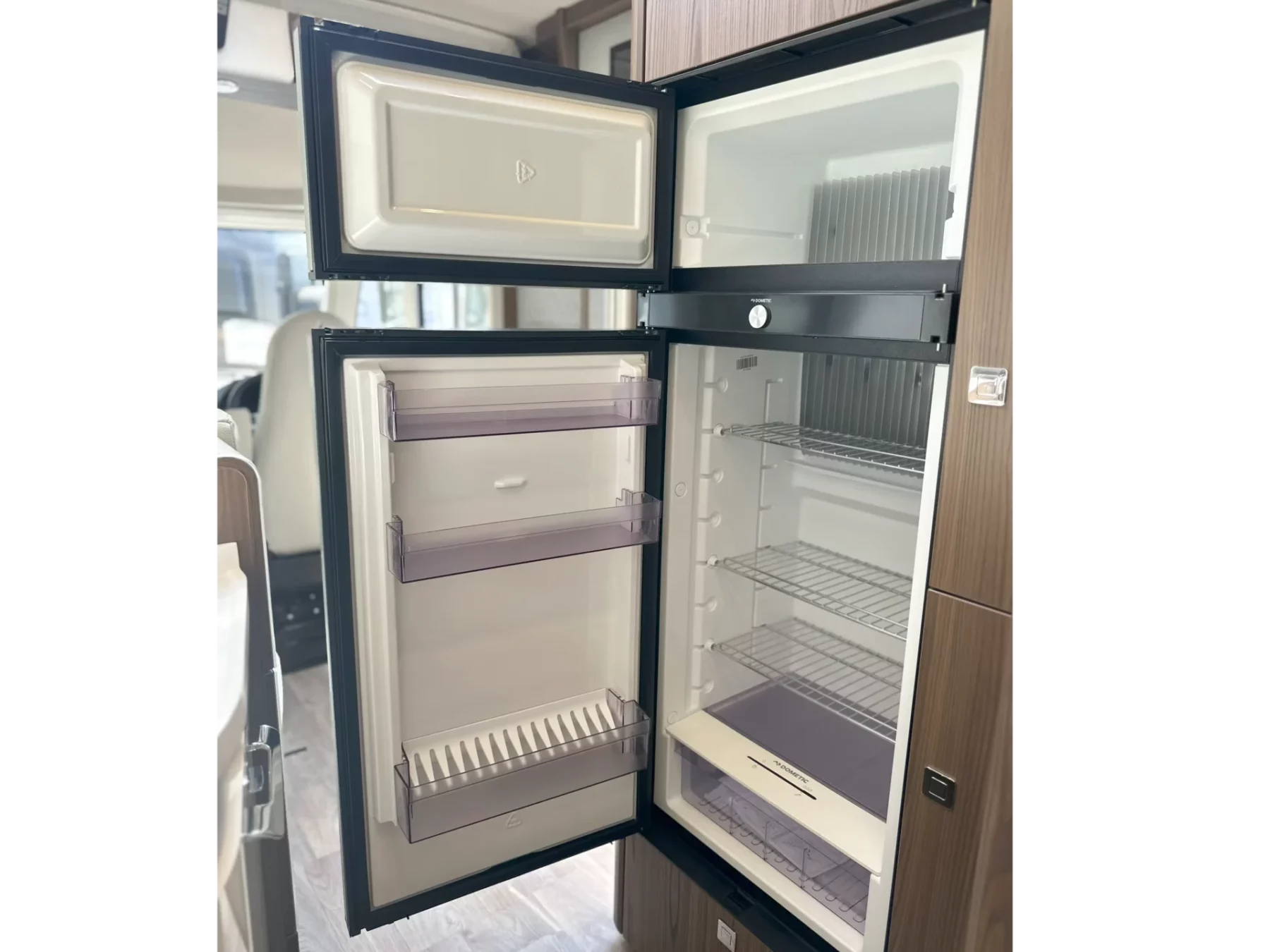 Hymer B-ML I 790 Dometic Fridge