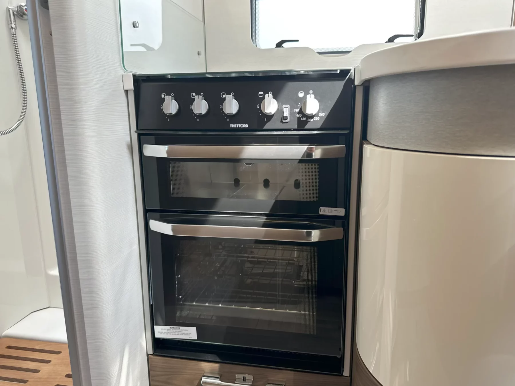 Hymer B-ML I 790 Oven
