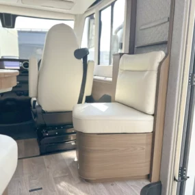 Hymer B-ML I 790 Side Bench
