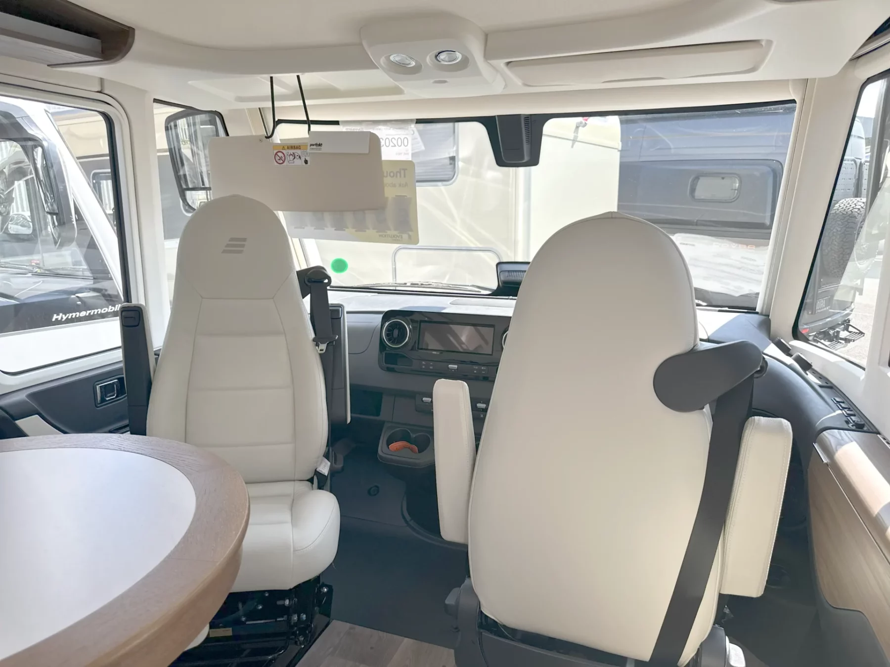 Hymer B-ML I 790 Swivel Cab Seat