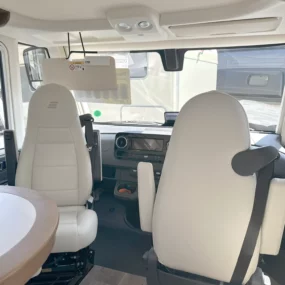 Hymer B-ML I 790 Swivel Cab Seat