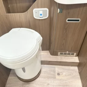 Hymer B-ML I 790 Toilet