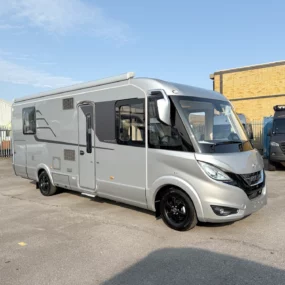 Hymer B-ML I 790 Motorhome 7057 - Exterior Front Right