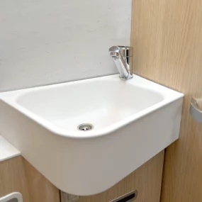 Hymer B-MC I 680 Motorhome Bathroom Sink