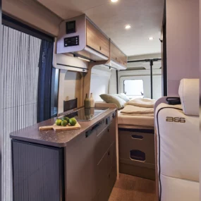 Burstner B66 600 Campervan - Kitchen