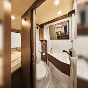 Burstner B66 600 Campervan - Washroom