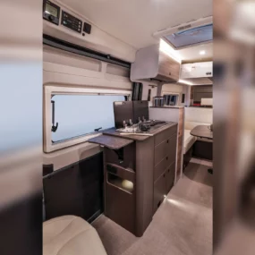 Burstner B66 644 Campervan - Kitchen