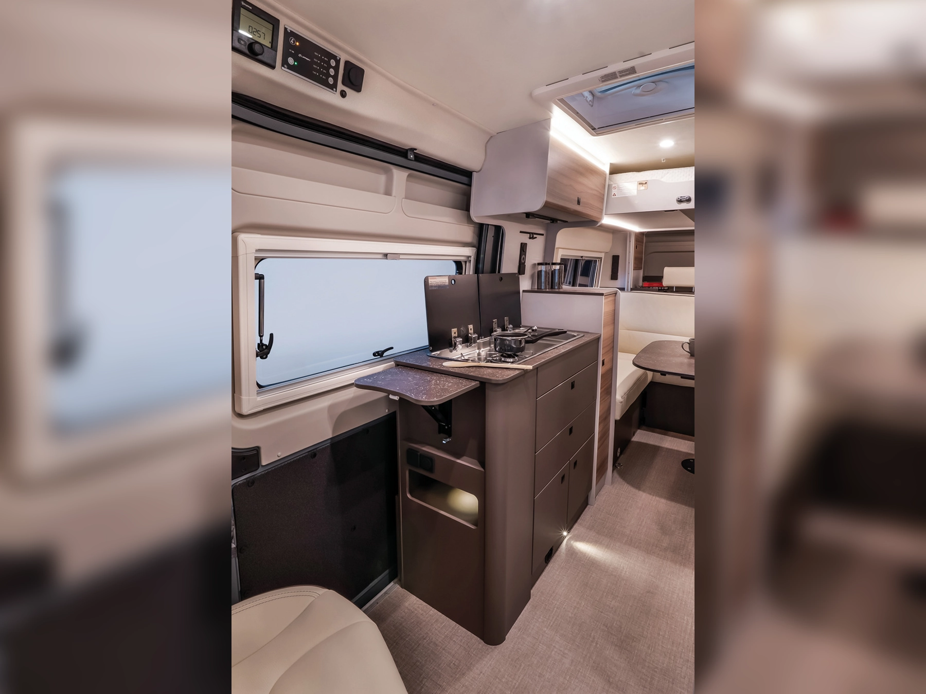 Burstner B66 644 Campervan - Kitchen