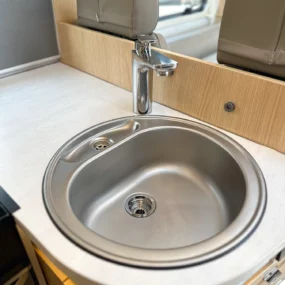Hymer B-MC I 680 Motorhome Kitchen Sink