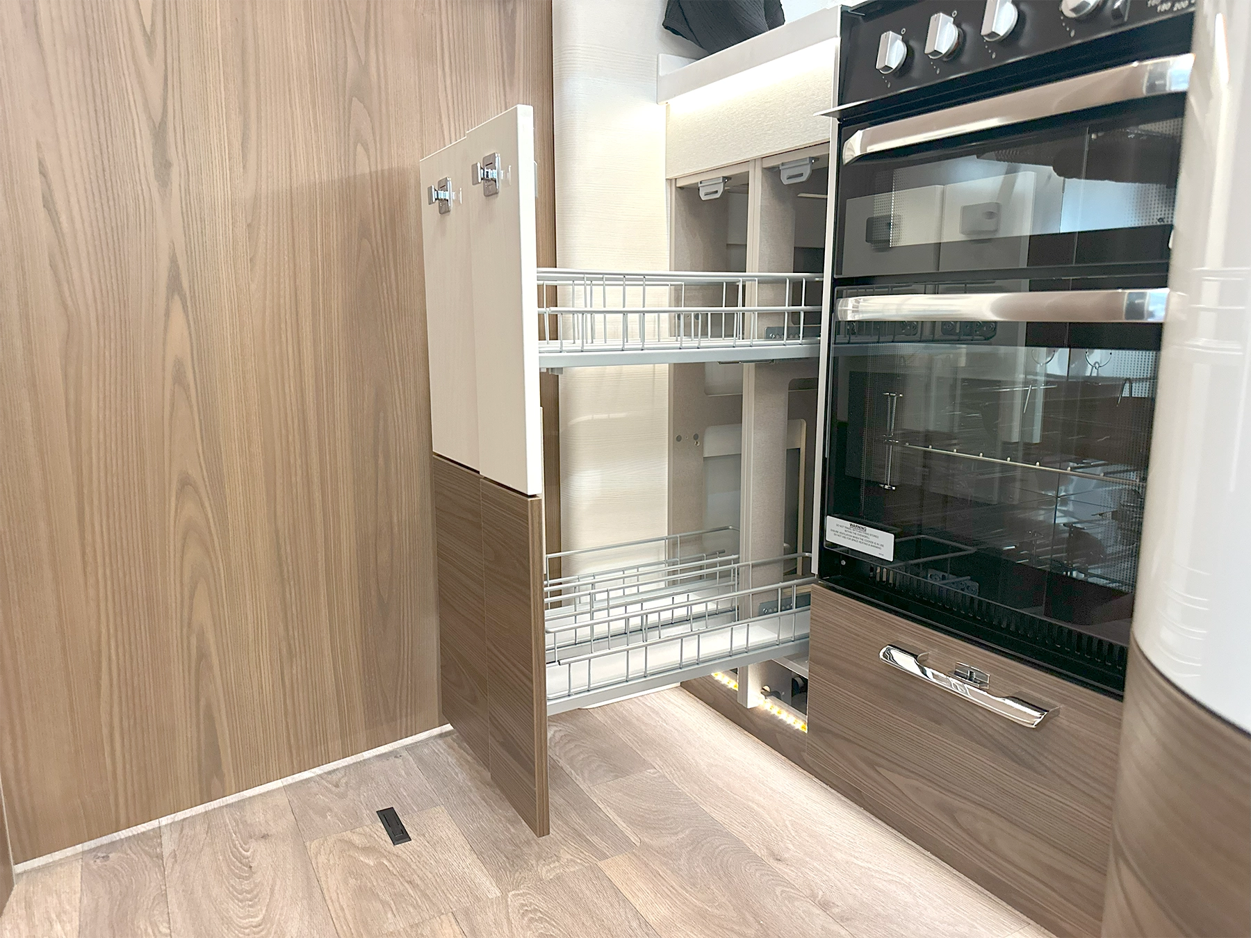 Hymer B-ML I 880 Motorhome Kitchen Storage