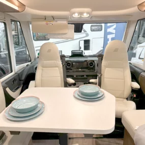 Hymer B-ML I 880 Motorhome Lounge Area