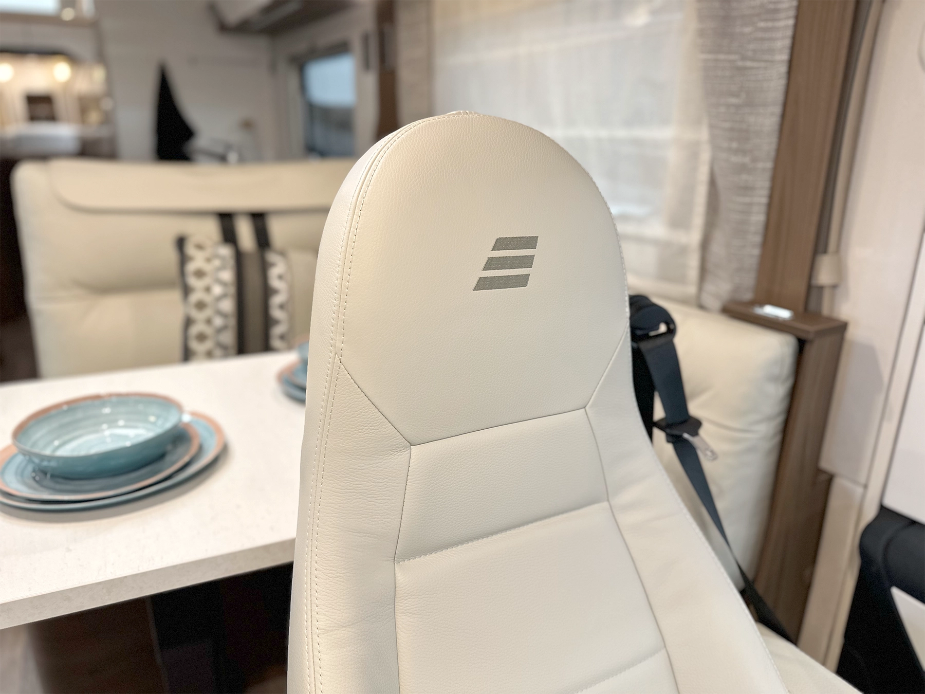 Hymer B-ML I 880 Motorhome Passenger Seat Leather