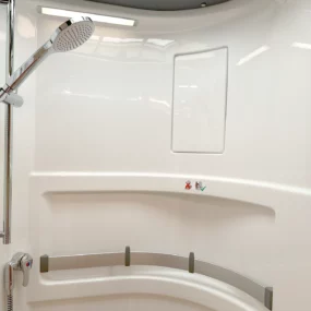 Hymer B-ML I 880 Motorhome Shower