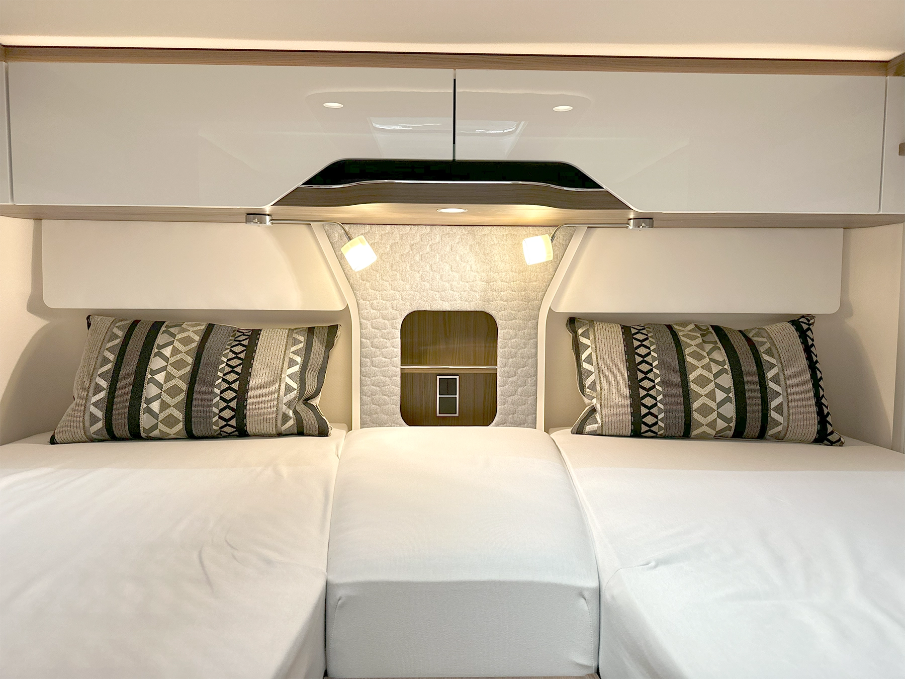 Hymer B-ML I 880 Motorhome Twin Single Beds