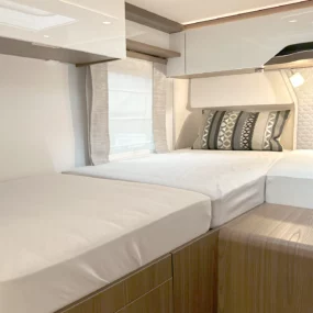Hymer B-ML I 880 Motorhome Twin Single Beds