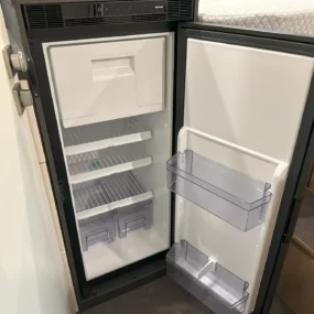 N102644 Malibu Genius 641 LE Thetford Fridge