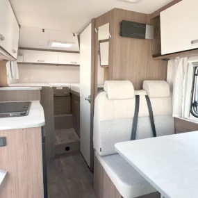 Carado V337 Pro Plus Motorhome 7105 - Interior
