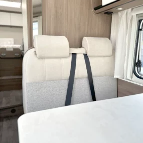 Carado V337 Pro Plus Motorhome 7105 - Lounge Travel Seats