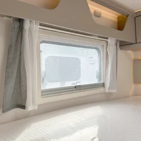 Carado T338 Pro + Bedroom Window