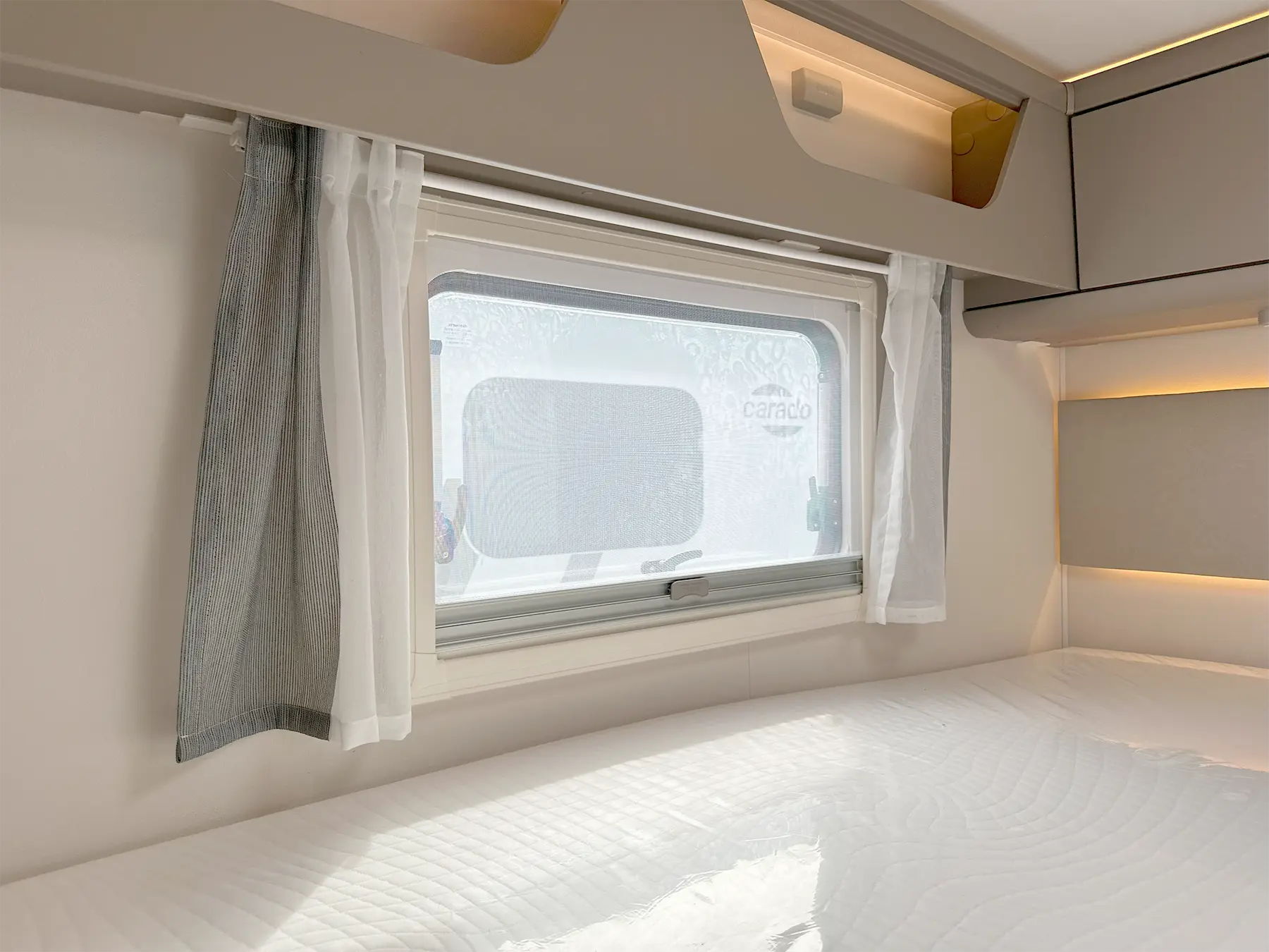 Carado T338 Pro + Bedroom Window