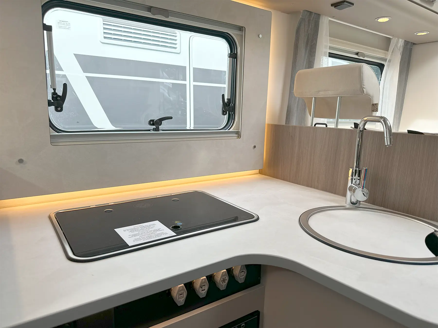 Carado T338 Pro + Kitchen Worktop