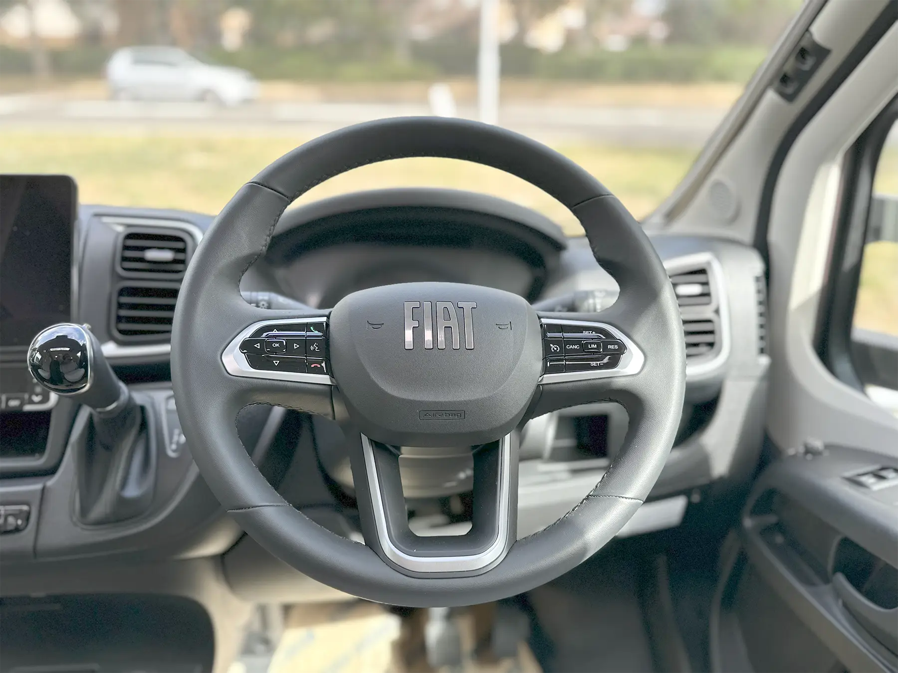 Carado T338 Pro + Steering Wheel