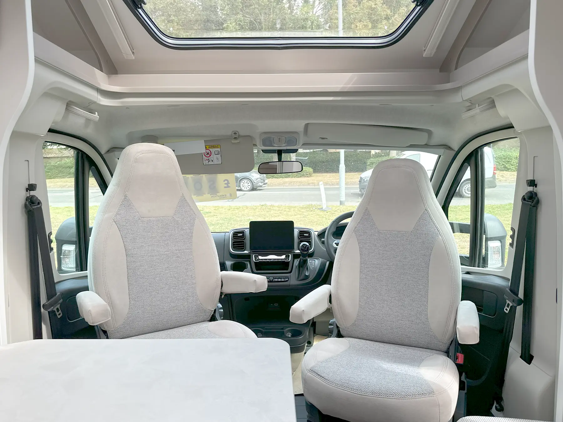 Carado T338 Pro + Swivel Cab Seats