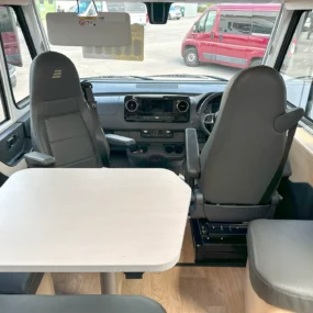 Hymer B-MC I 680 Lounge