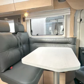 Hymer B-MC I 680 Lounge Table