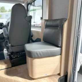 Hymer B-MC I 680 Side Bench