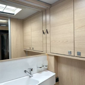 Hymer B-MC T 600 Whiteline Bathroom Mirror