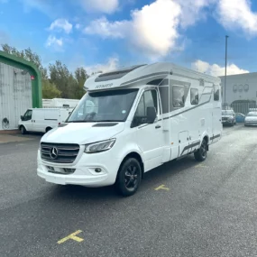 Hymer B-MC T 600 Whiteline Exterior Front Right