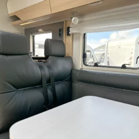 Hymer B-MC T 600 Whiteline Lounge Seating