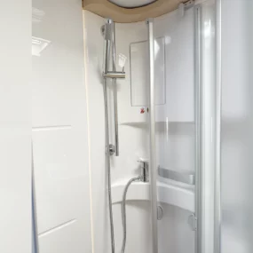 Hymer B-MC T 600 Whiteline Shower