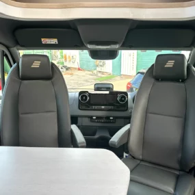 Hymer B-MC T 600 Whiteline Swivel Cab Seats