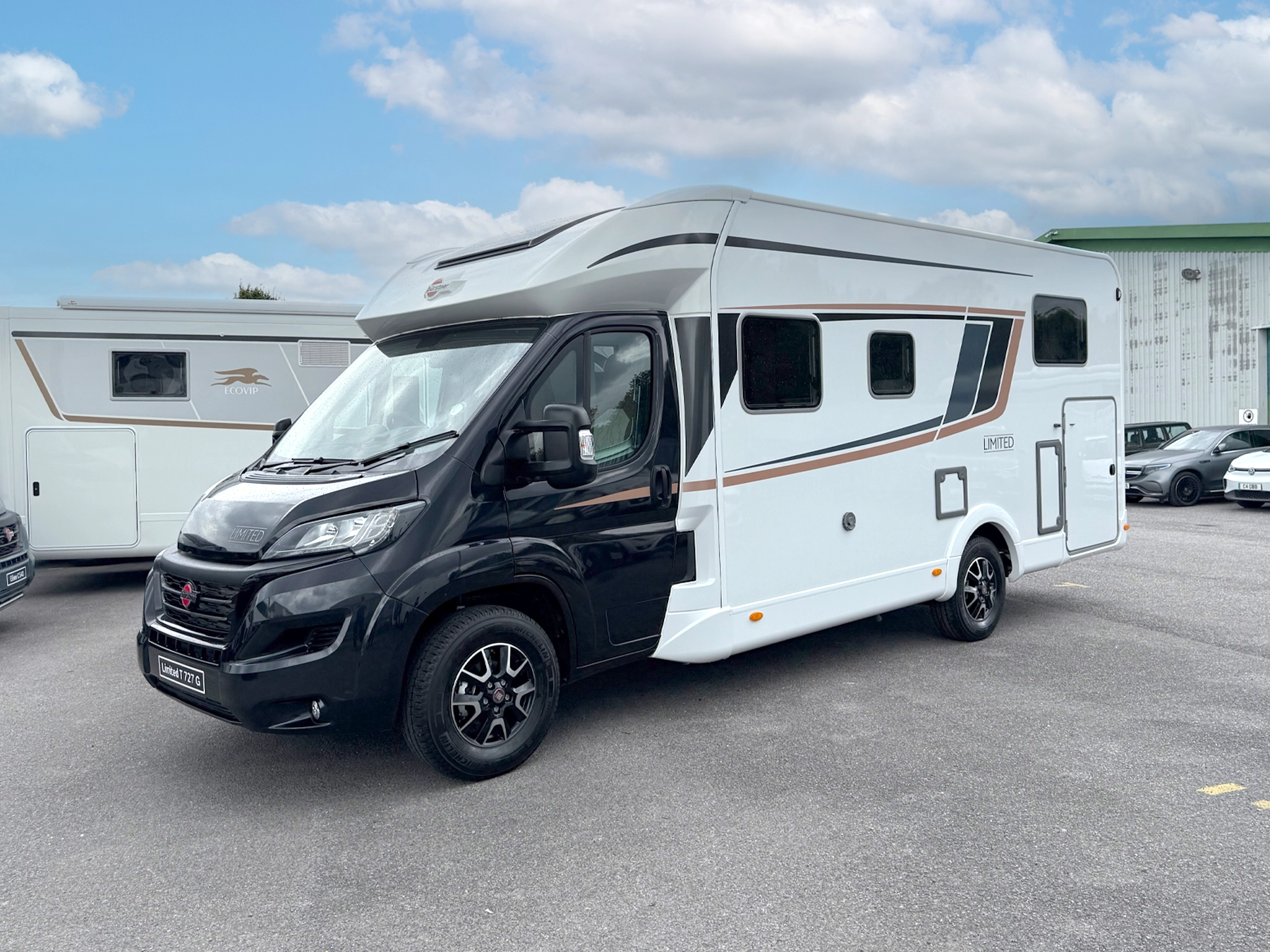 Burstner Limited T 727 Motorhome 2639 - Exterior Front Left