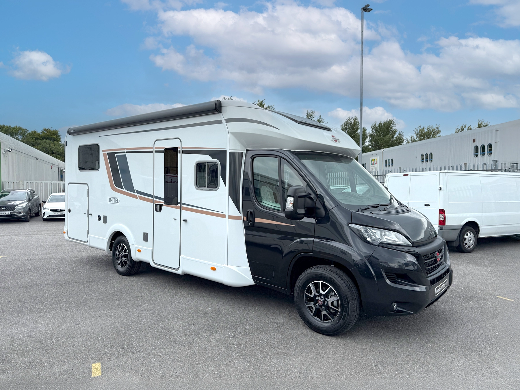 Burstner Limited T 727 Motorhome 2639 - Exterior Front Right