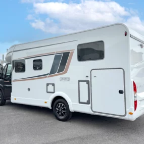 Burstner Limited T 727 Motorhome 2639 - Exterior Rear Left