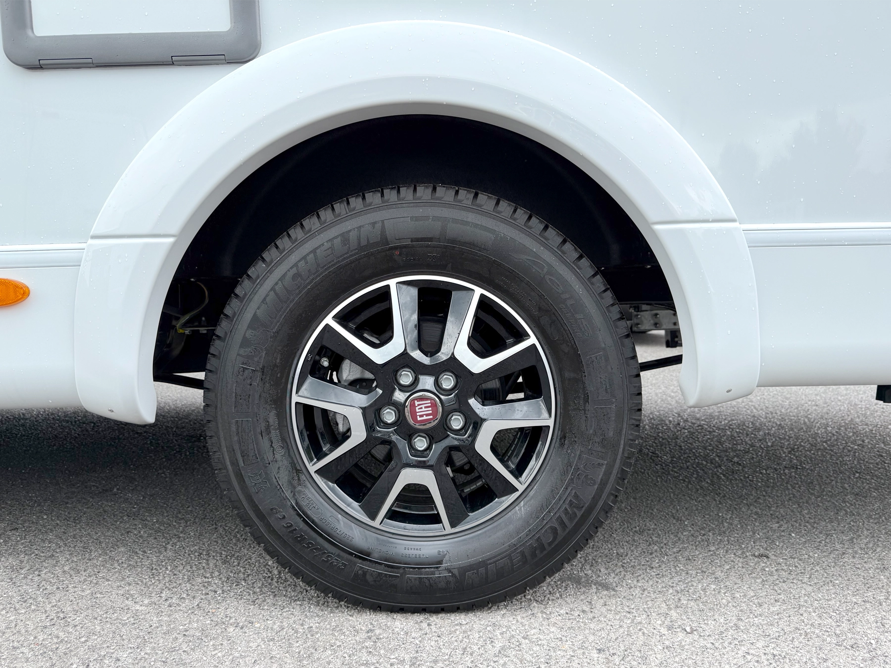 Burstner Limited T 727 Motorhome 2639 - Exterior Wheel