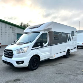 Carado T 338 Edition 24 Motorhome - Exterior Front Left
