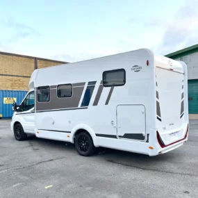 Carado T 338 Edition 24 Motorhome - Exterior Rear Left
