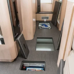 Hymer B-MC T 600 WhiteLine Motorhome - Floor Storage