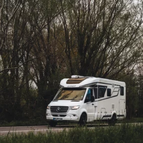 Hymer B-MC T 600 WhiteLine Motorhome - Lifestyle Front Left
