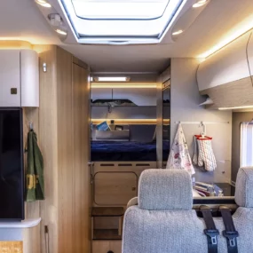 Hymer B-MC T 600 WhiteLine Motorhome - Lifestyle Interior 2
