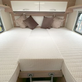 Burstner Limited T 727 G Bed Extended