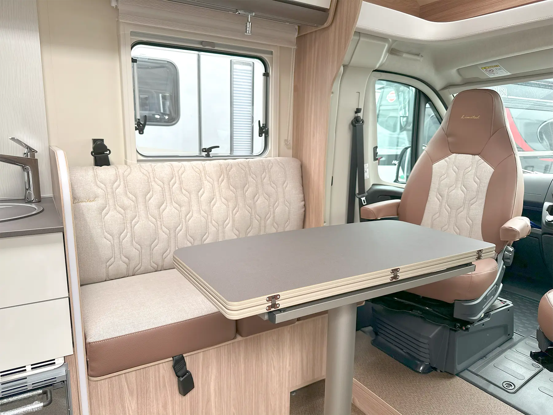 Burstner Limited T 727 G Limited Lounge