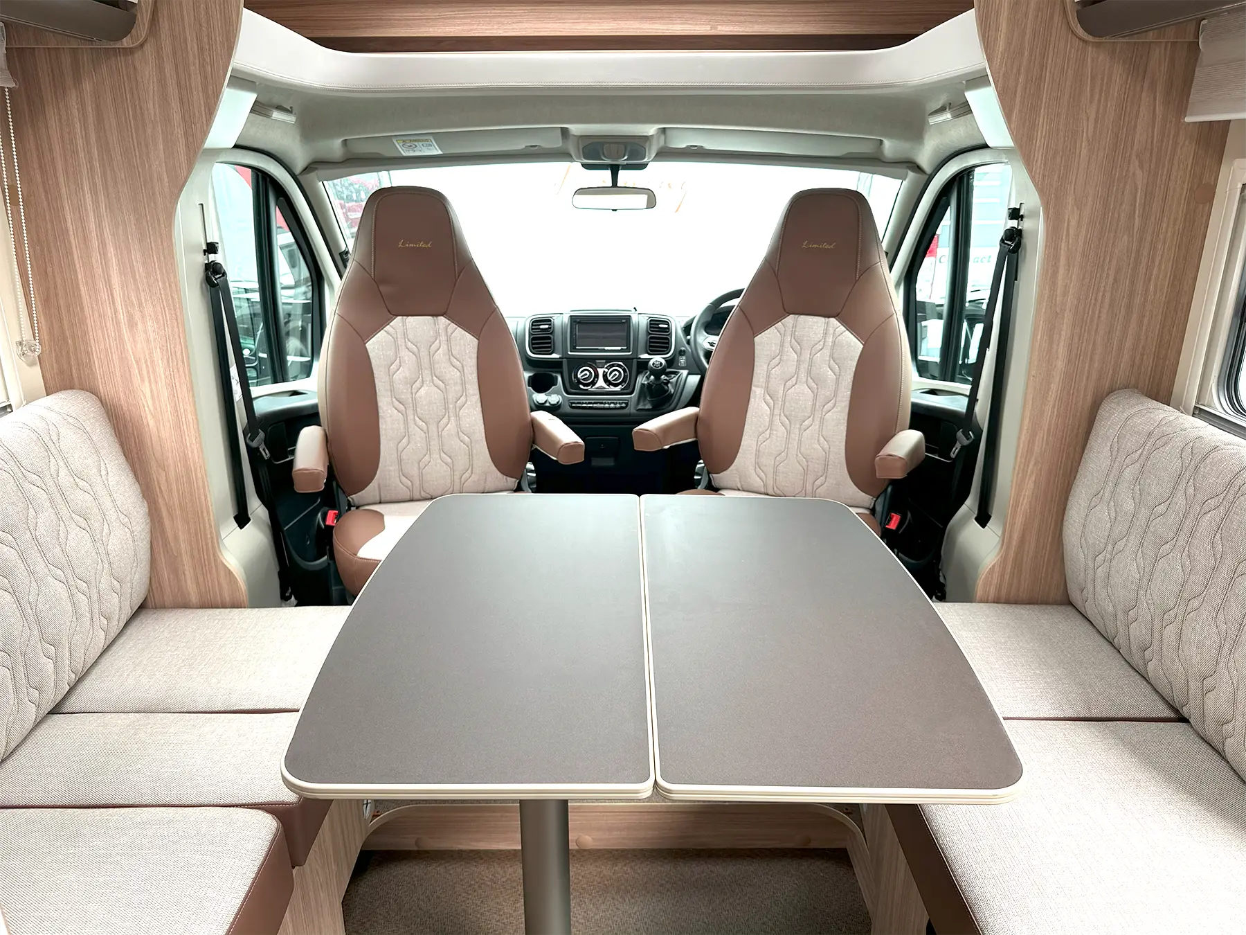 Burstner Limited T 727 G Limited Lounge