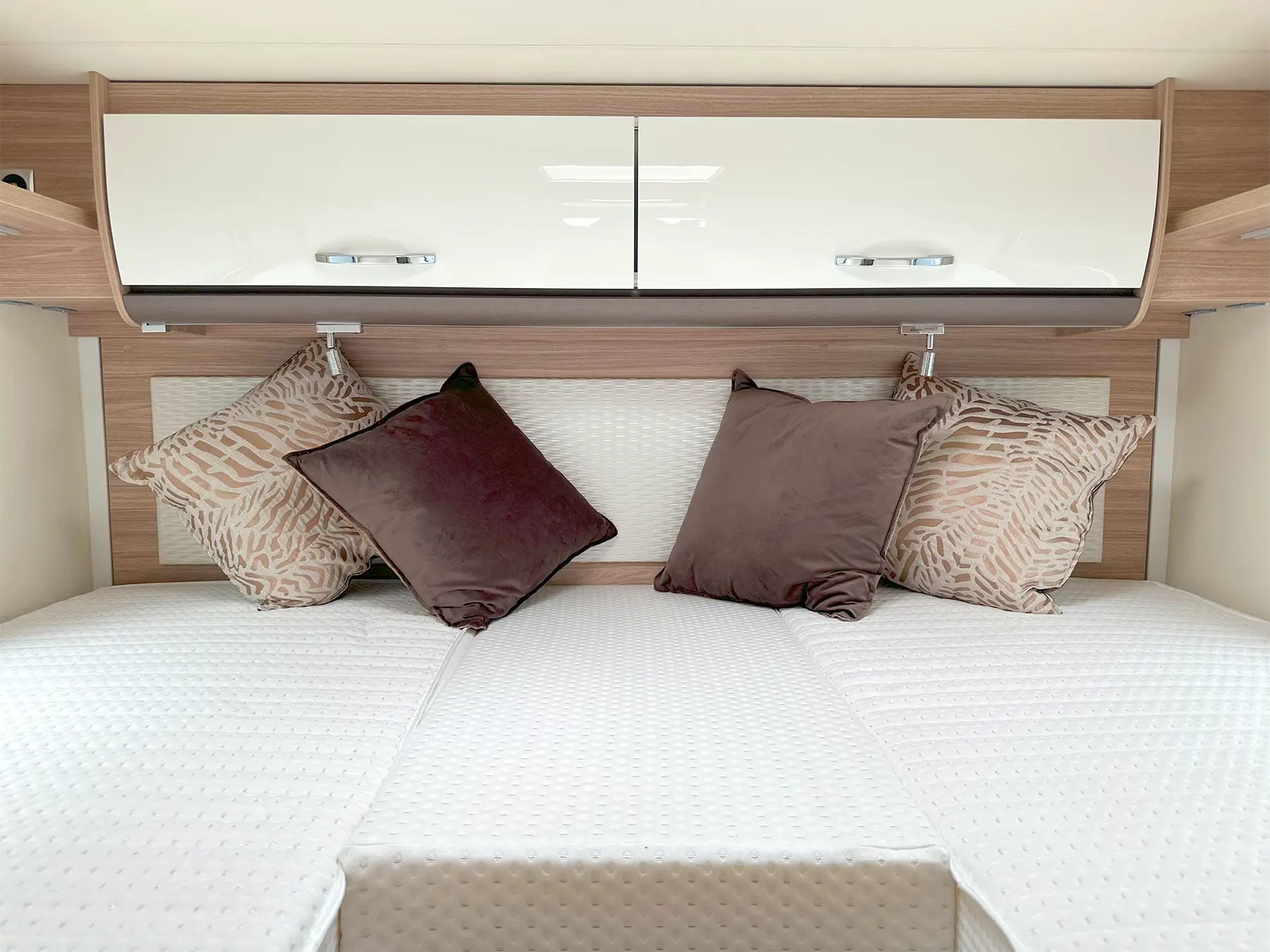 Burstner Limited T 727 G Twin Single Beds