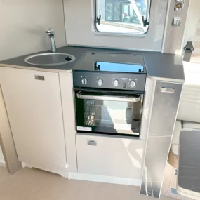 Burstner Lyseo I 727 G Harmony Line Motorhome - Kitchen