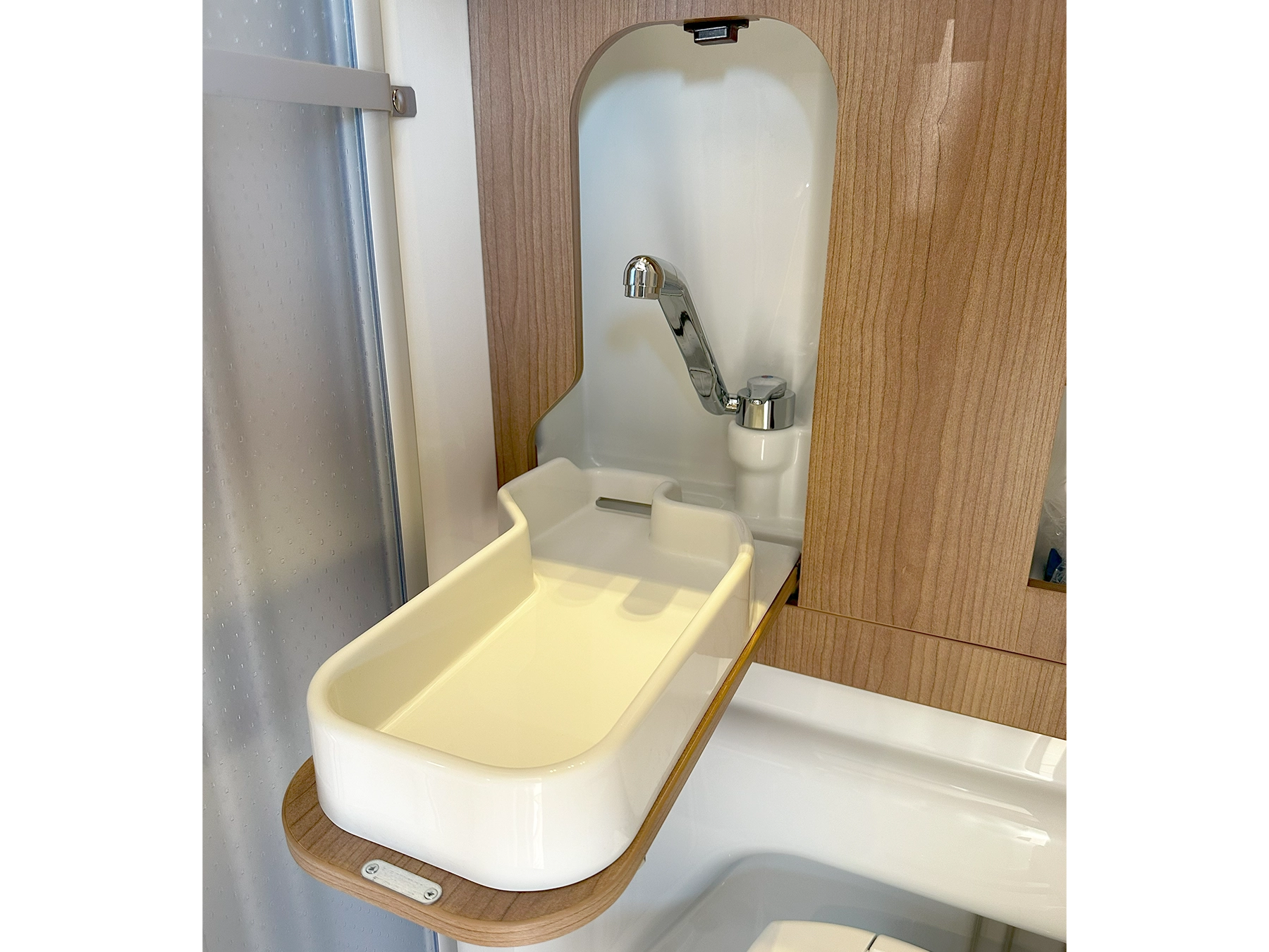Malibu 540 DB Compact Pop Top Campervan Bathroom Sink
